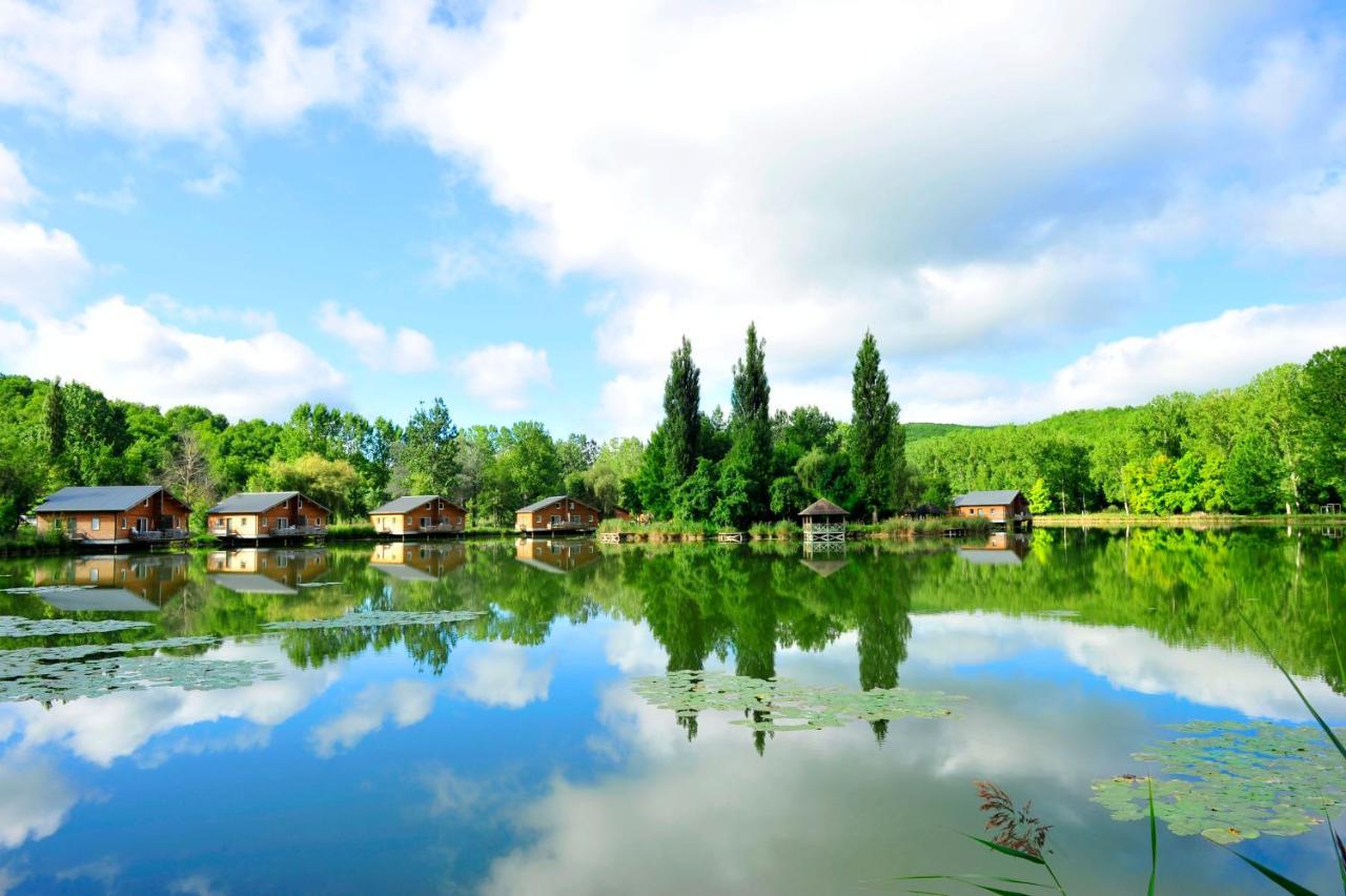 Residence Goelia Les Cottages Du Lac Coly Exterior photo