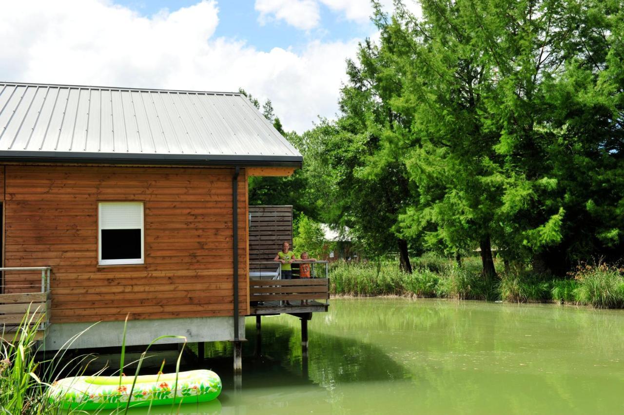 Residence Goelia Les Cottages Du Lac Coly Exterior photo