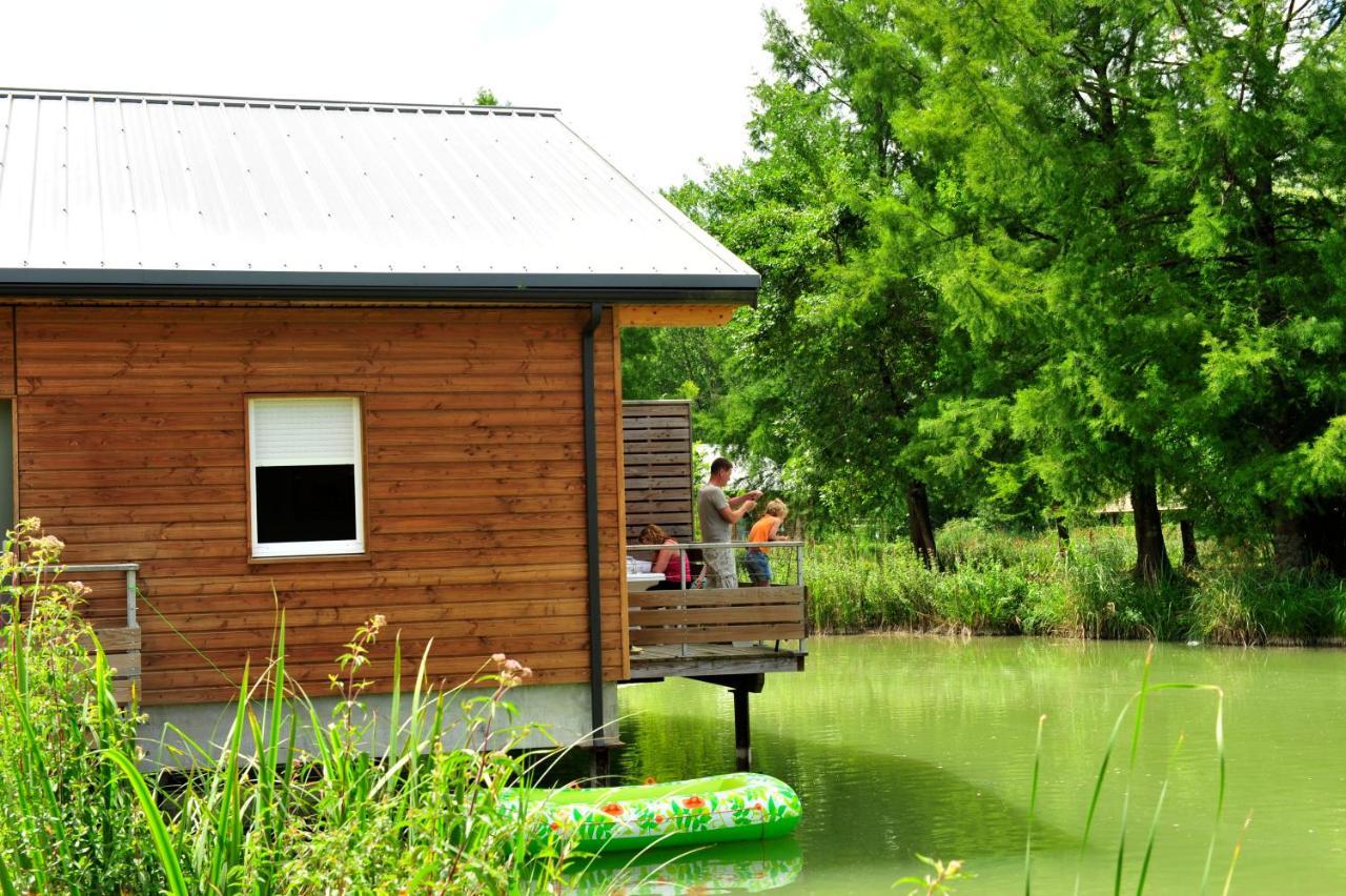 Residence Goelia Les Cottages Du Lac Coly Exterior photo